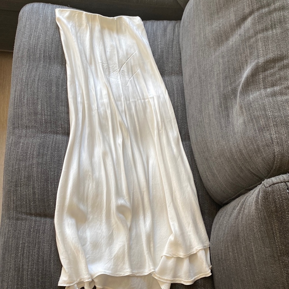 French boutique White Satin skirt S-M